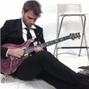 Insegnare di chitarra e teoria musicale
